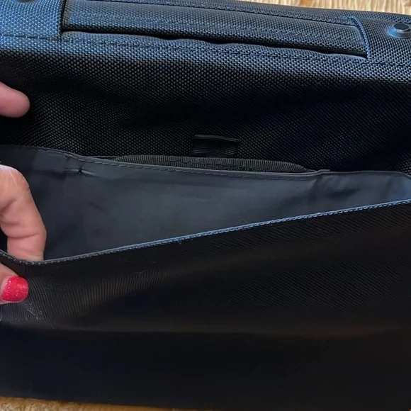 Targus Like New Laptop Case - Picture 5 of 7